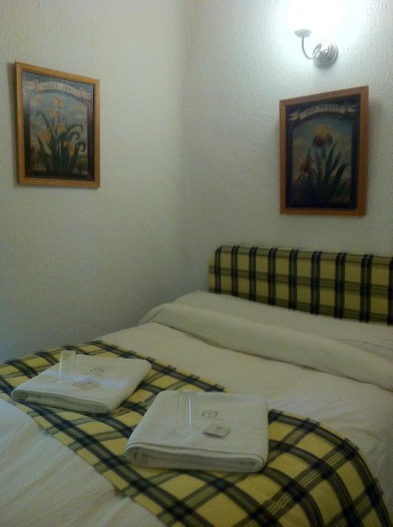 Pension Atlantida Granada Exterior photo