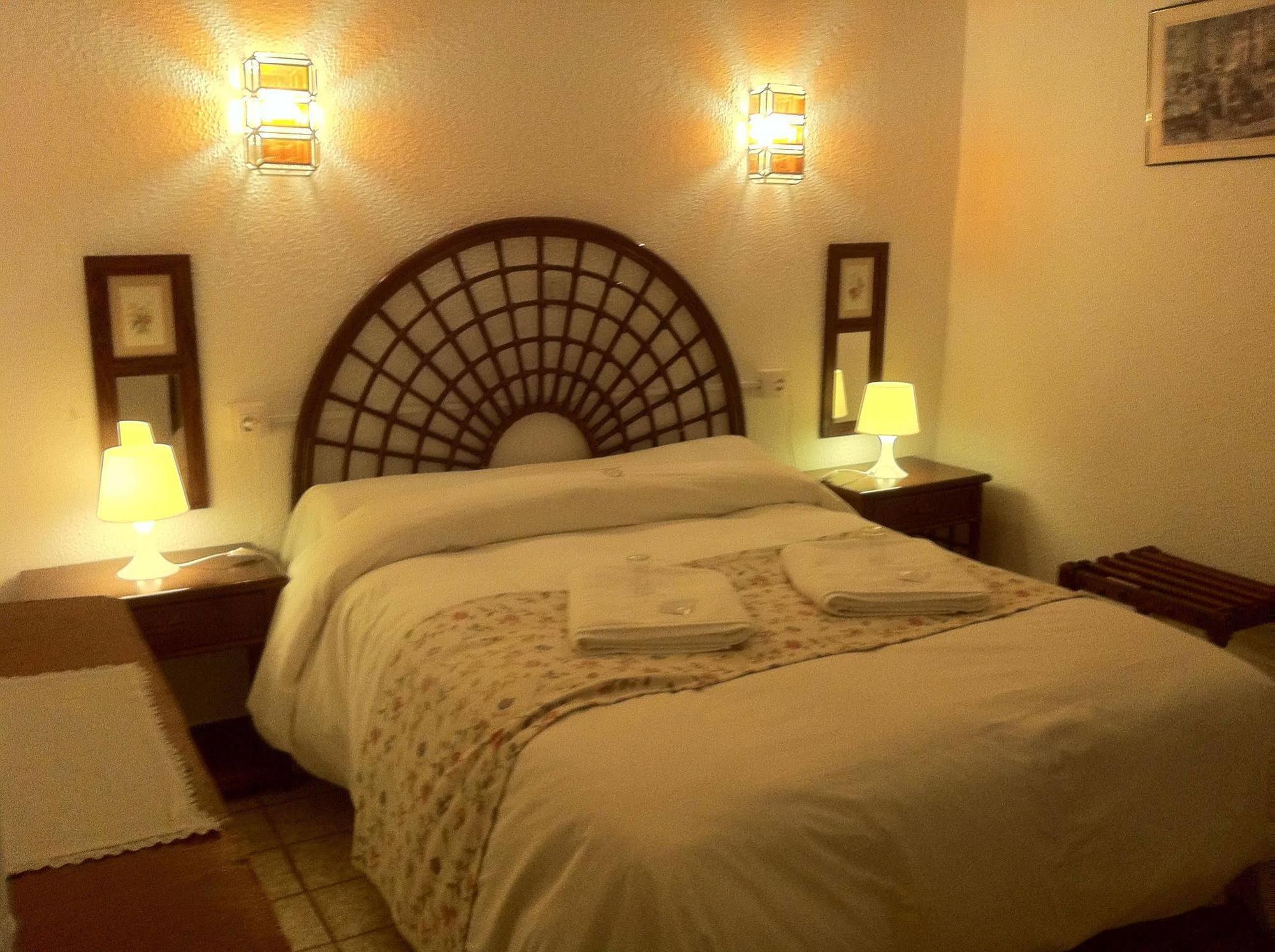 Pension Atlantida Granada Exterior photo
